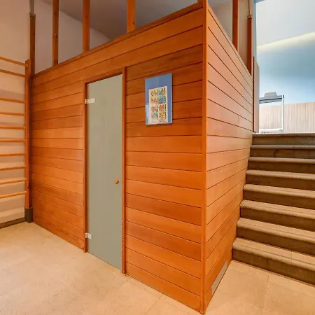 Classy In With Swimming Pool Apartment